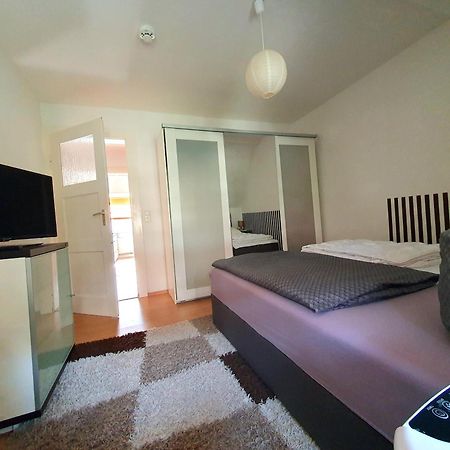Apartment Am Suedpark Erfurt - Inkl Garten Mit Sitzlounge - Zentrumsnah Bagian luar foto