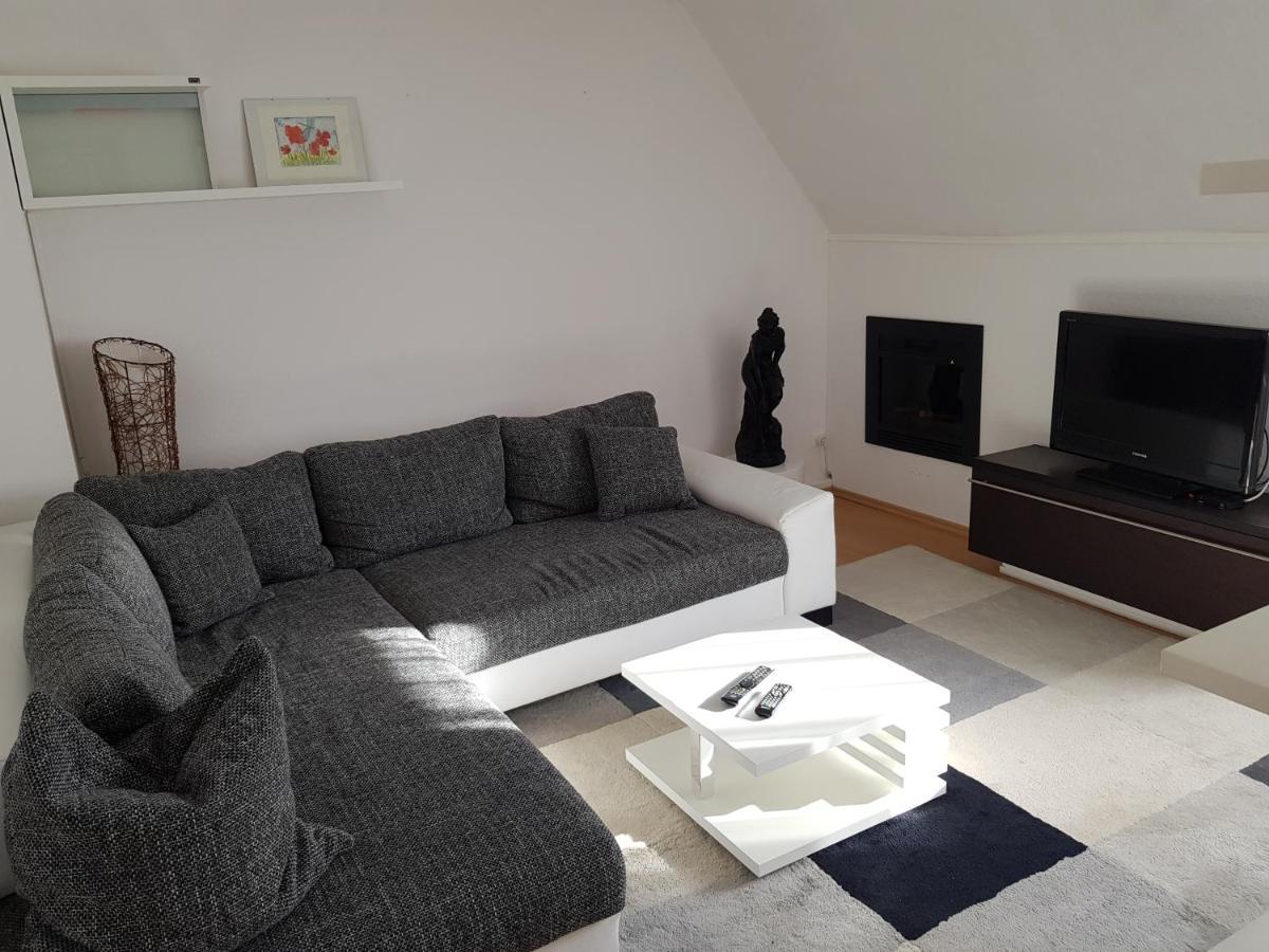 Apartment Am Suedpark Erfurt - Inkl Garten Mit Sitzlounge - Zentrumsnah Bagian luar foto