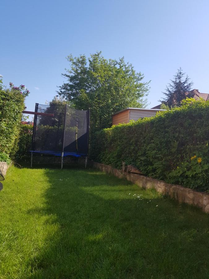 Apartment Am Suedpark Erfurt - Inkl Garten Mit Sitzlounge - Zentrumsnah Bagian luar foto