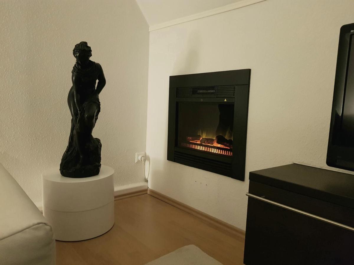 Apartment Am Suedpark Erfurt - Inkl Garten Mit Sitzlounge - Zentrumsnah Bagian luar foto