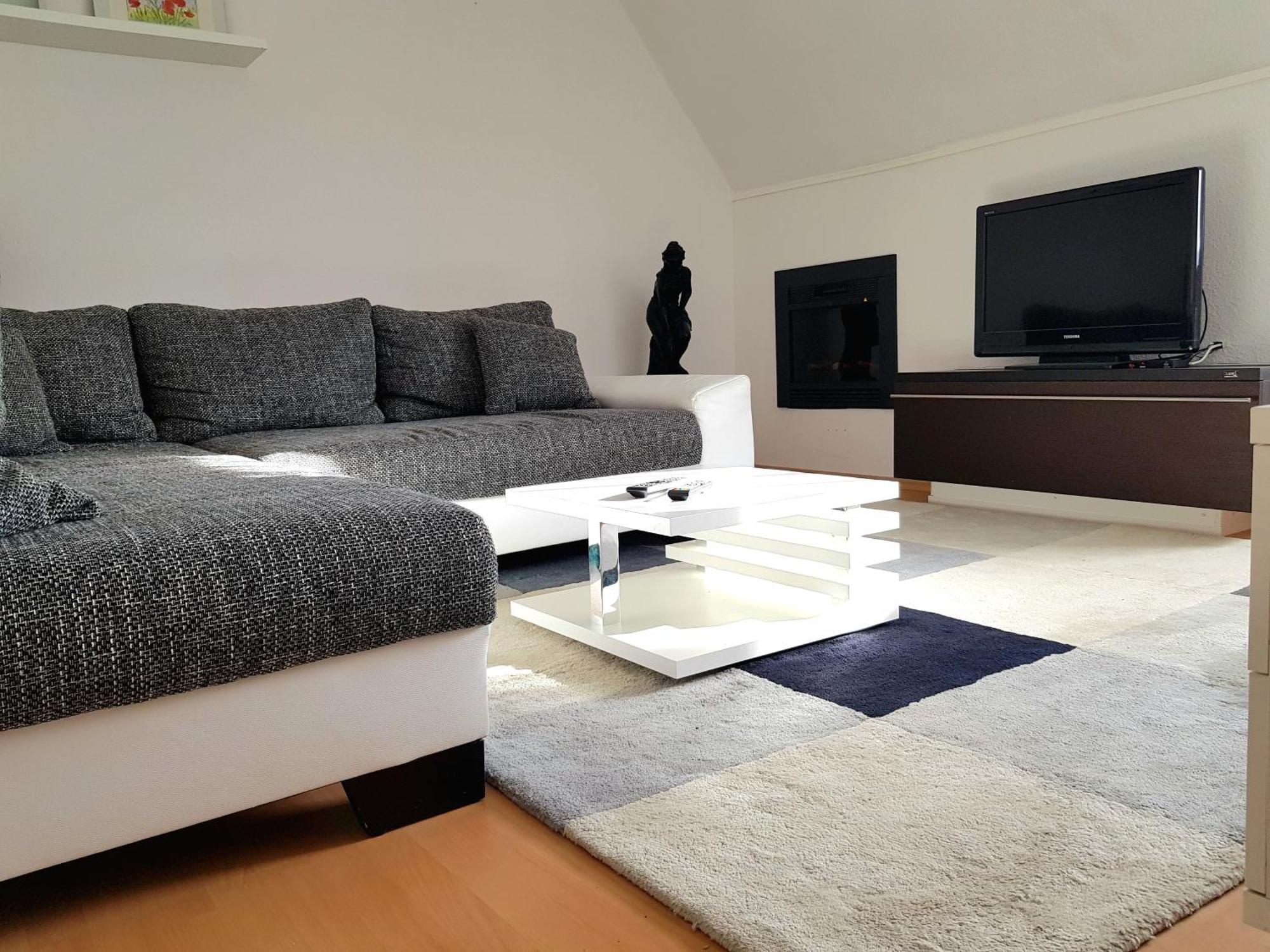 Apartment Am Suedpark Erfurt - Inkl Garten Mit Sitzlounge - Zentrumsnah Bagian luar foto